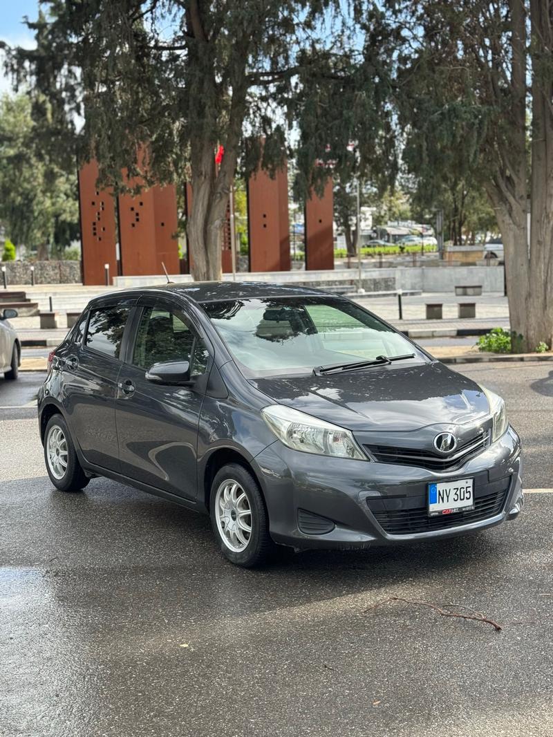 Toyota Vitz — 1/9