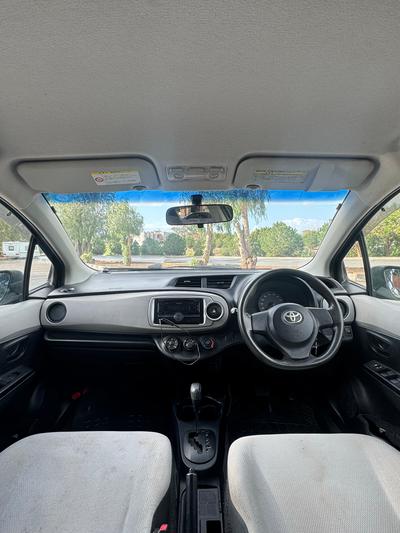 Toyota Vitz — 7