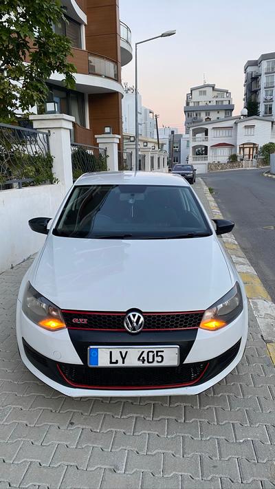 Volkswagen Polo — 2