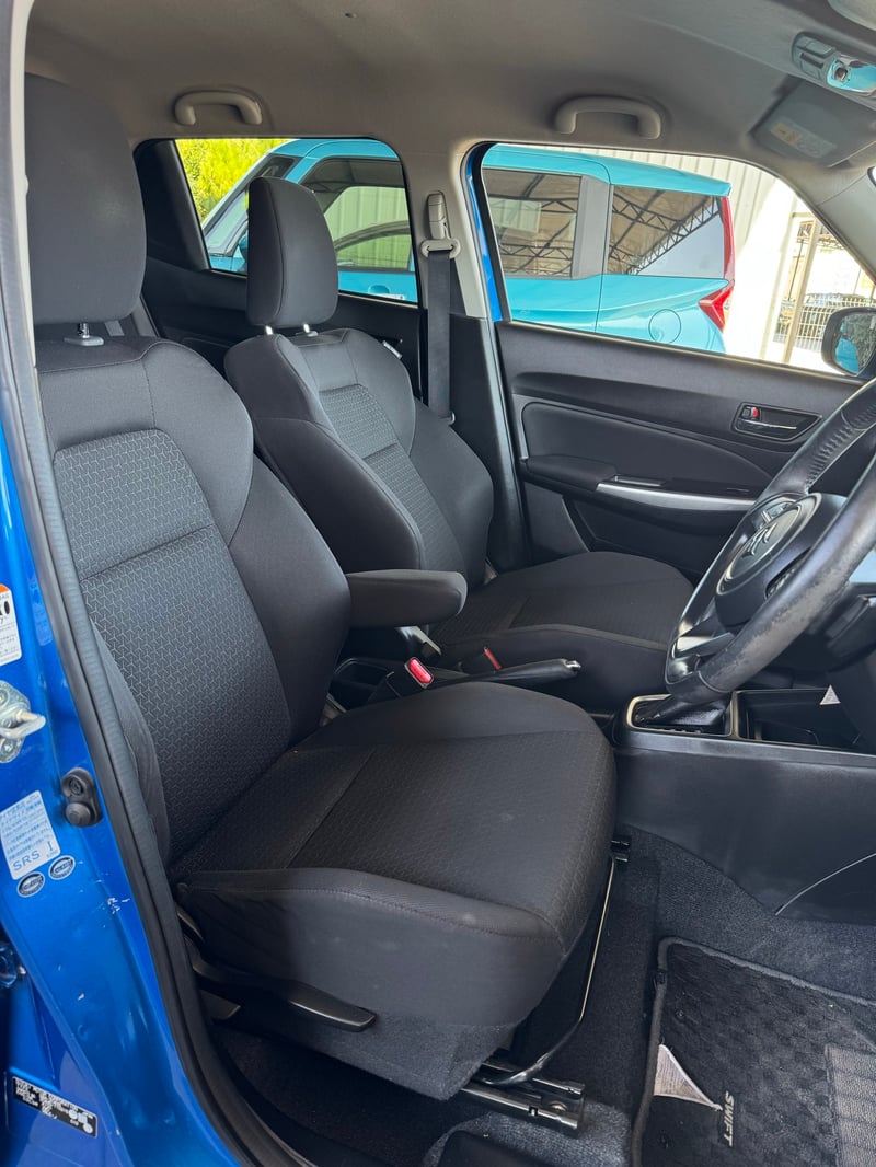 Suzuki Swift — 8