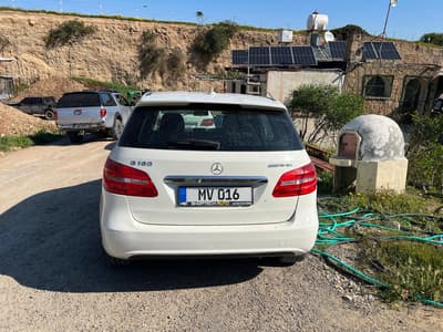 2013 Mercedes-Benz B 180