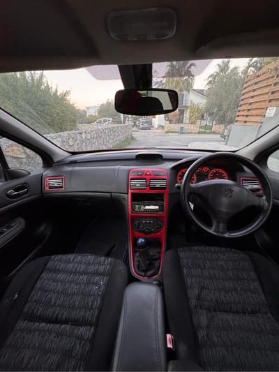 Peugeot 307 — 6