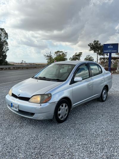 Toyota Platz — 4