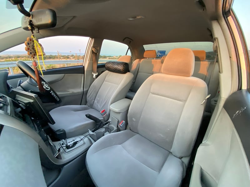 Toyota Corolla Axio — 3