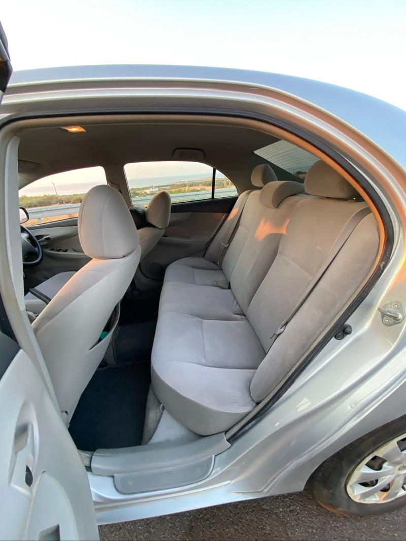 Toyota Corolla Axio — 9