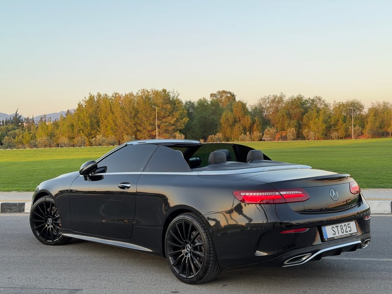 Mercedes-Benz E 300 Cabrio — 3