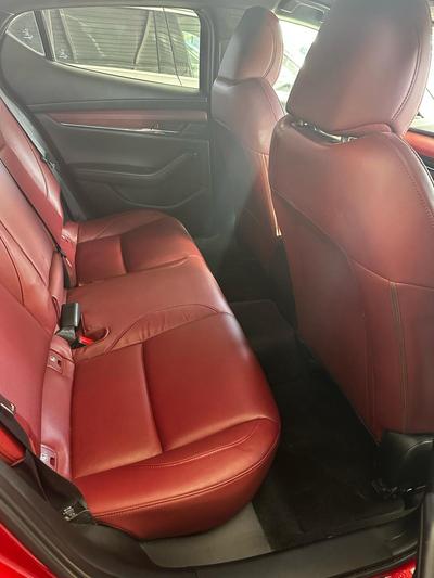 Mazda 3 — 8