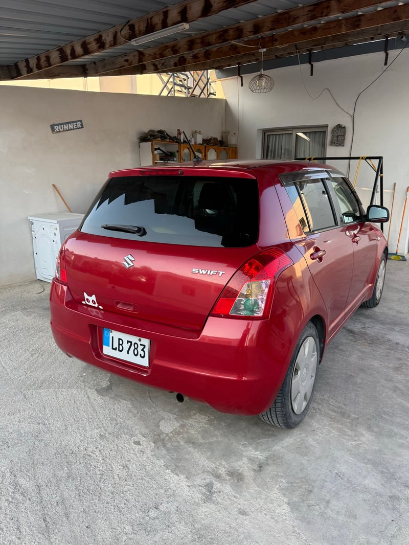 Suzuki Swift — 4