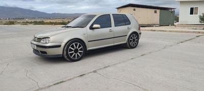 Volkswagen Golf — 10