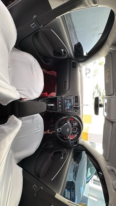 Volkswagen Polo — 8
