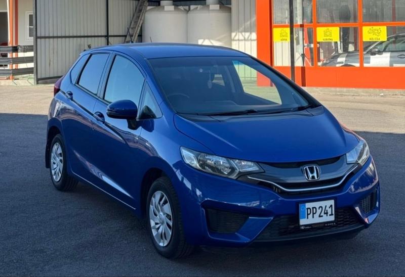 Honda Fit — 1/7