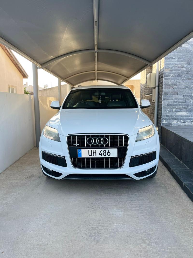 Audi Q7 — 1/8