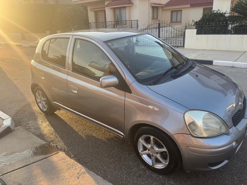 Toyota Vitz — 1/9