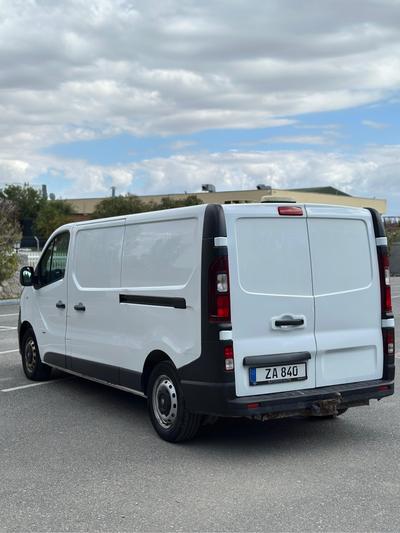 Opel Vivaro — 3