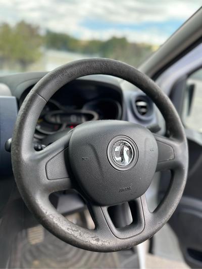 Opel Vivaro — 4