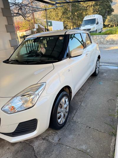 Suzuki Swift — 3