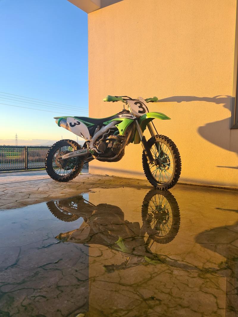 Kawasaki KX 450F — 1/3