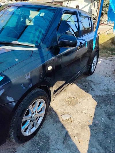 Suzuki Swift — 4