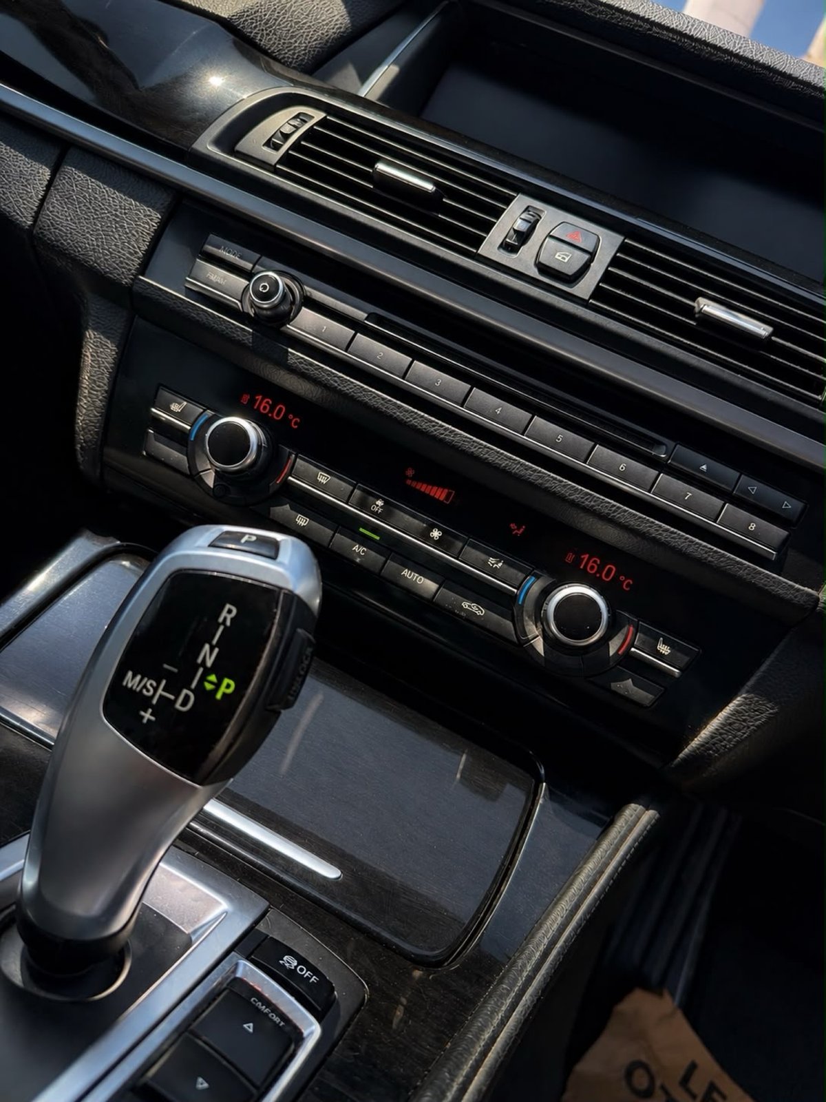 2015 BMW 520d 8