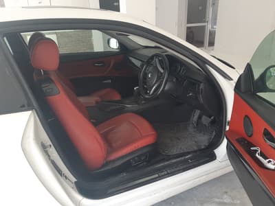 BMW 320i — 4