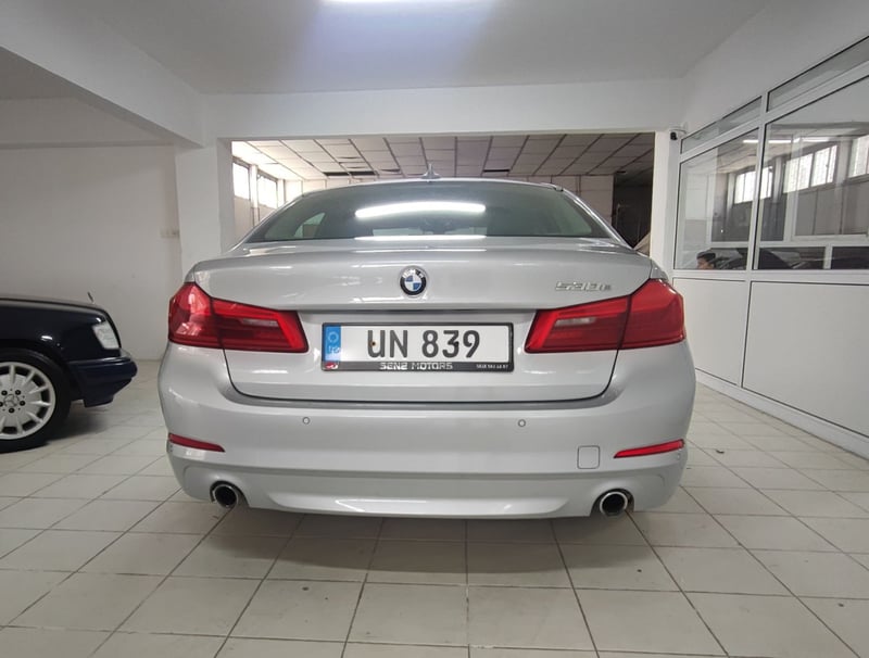 BMW 530e — 5