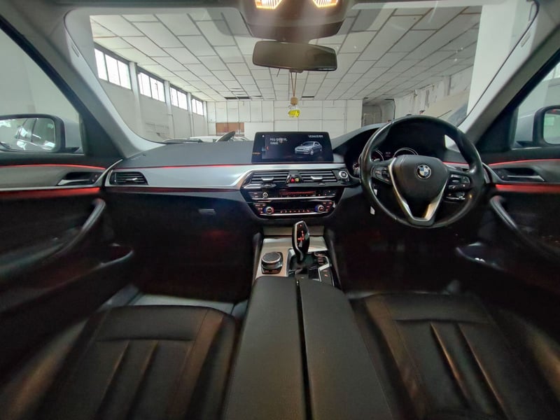 BMW 530e — 7