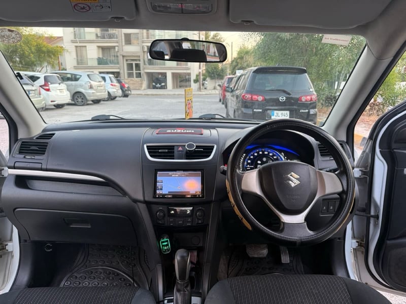 Suzuki Swift — 4