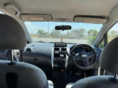 Mitsubishi Colt — 4