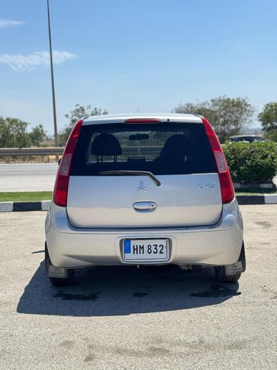Mitsubishi Colt — 5