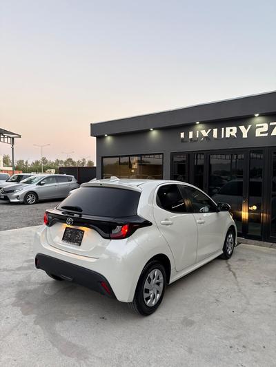 Toyota Yaris — 5