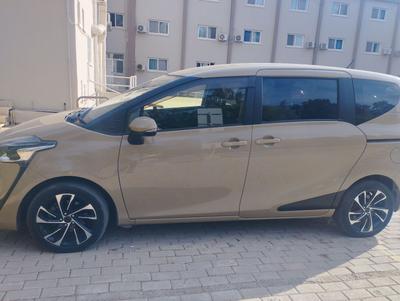 Toyota Sienta — 8