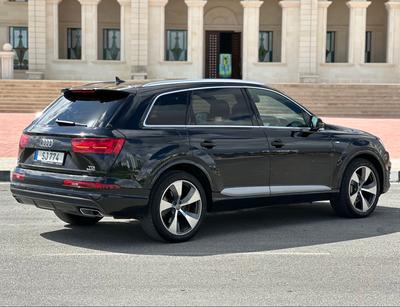 Audi Q7 — 3
