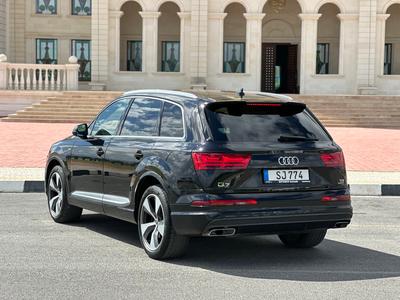 Audi Q7 — 5