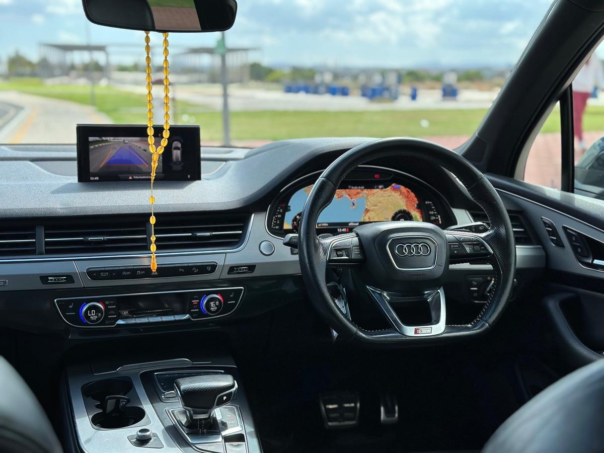 2016 Audi Q7 8