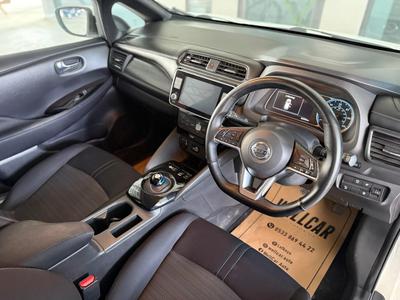 Nissan Leaf — 6