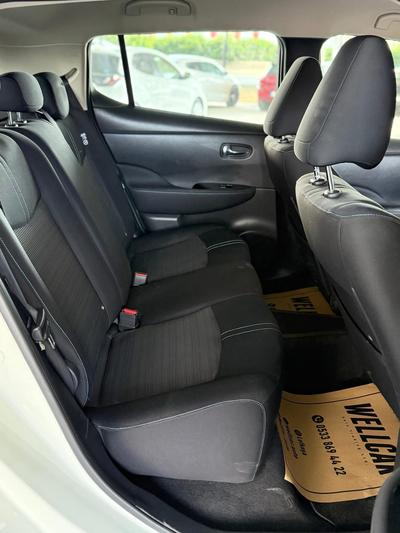 Nissan Leaf — 8