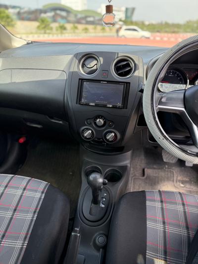 Nissan Note — 10