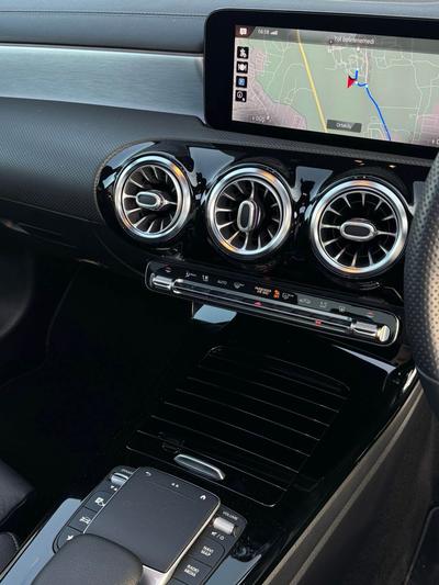 Mercedes-Benz CLA 250e — 8