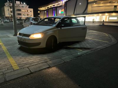 Volkswagen Polo — 2