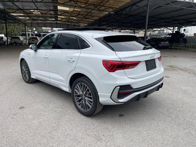 Audi Q3 — 2