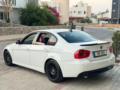 BMW 320i — 6