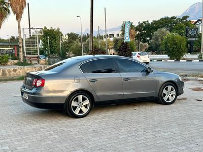 Volkswagen Passat — 4