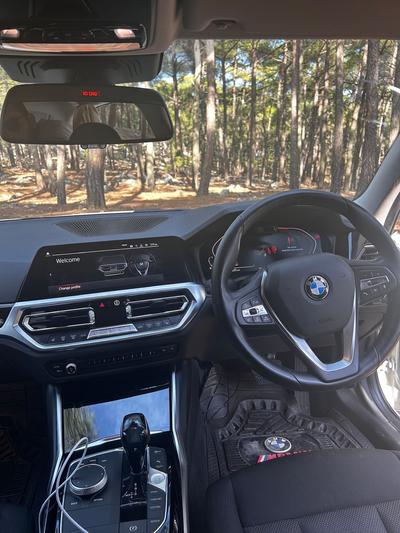 BMW 320i — 8