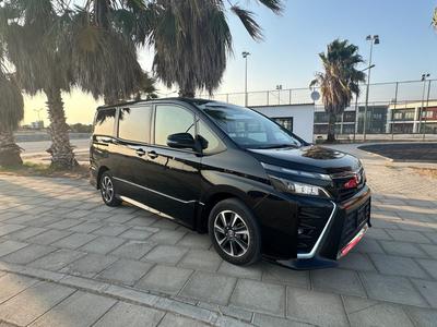 Toyota Voxy — 6