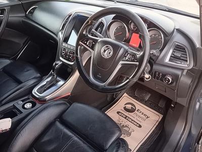 Opel Astra — 9