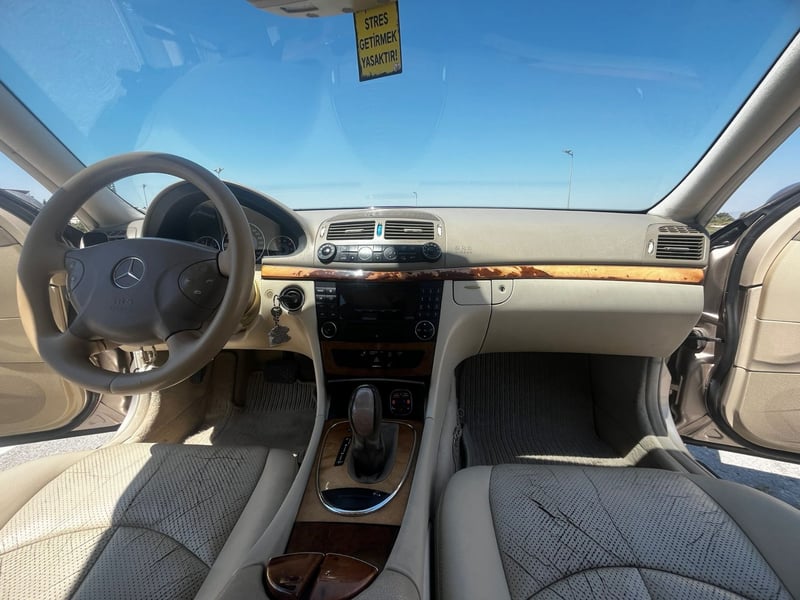 Mercedes-Benz E 200 — 3