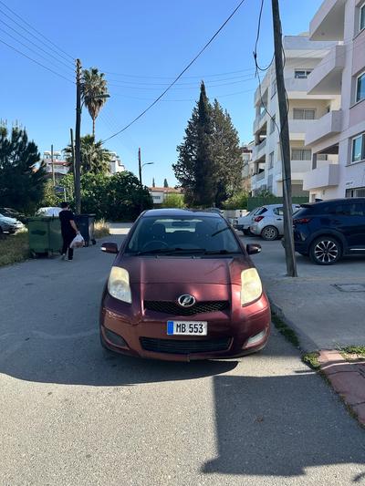 Toyota Vitz — 1