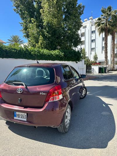 Toyota Vitz — 3