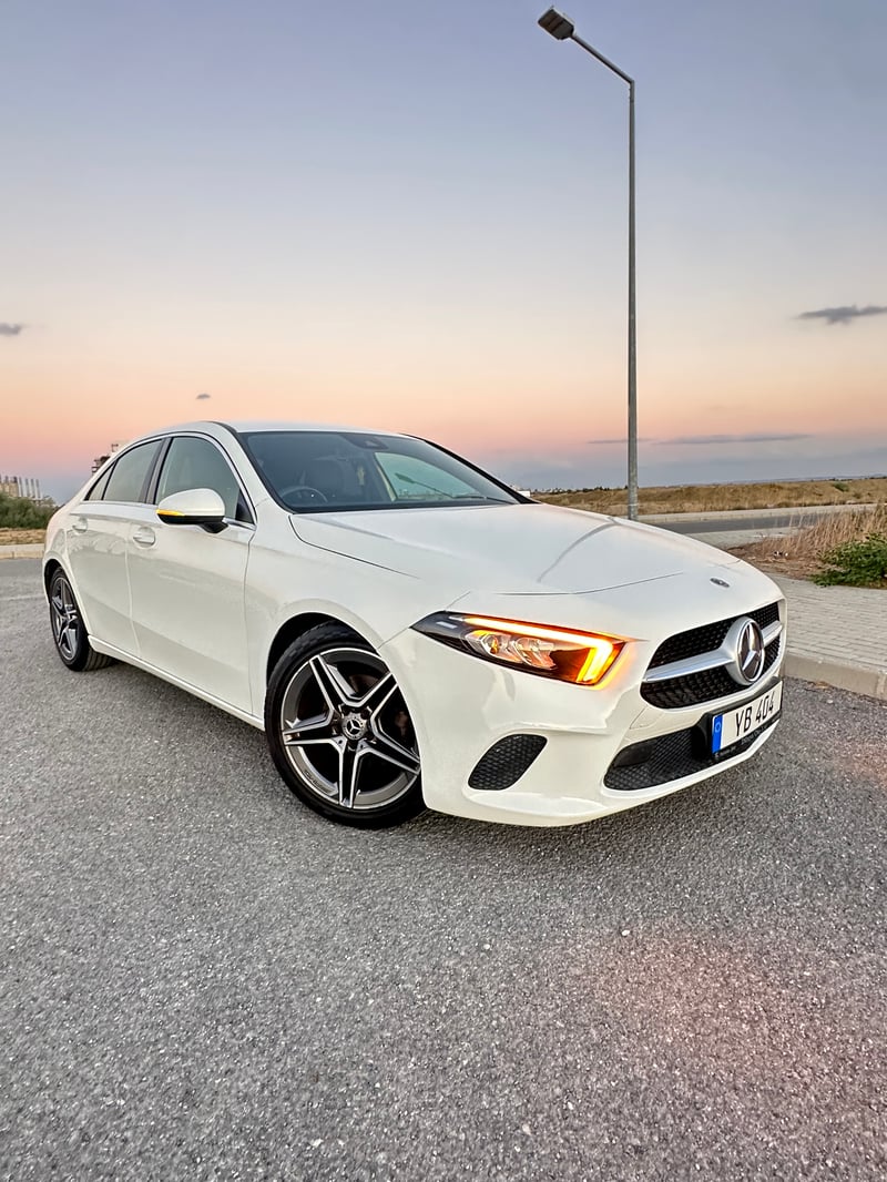 Mercedes-Benz A 180d