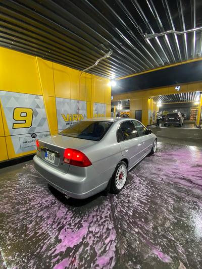 Honda Civic — 2